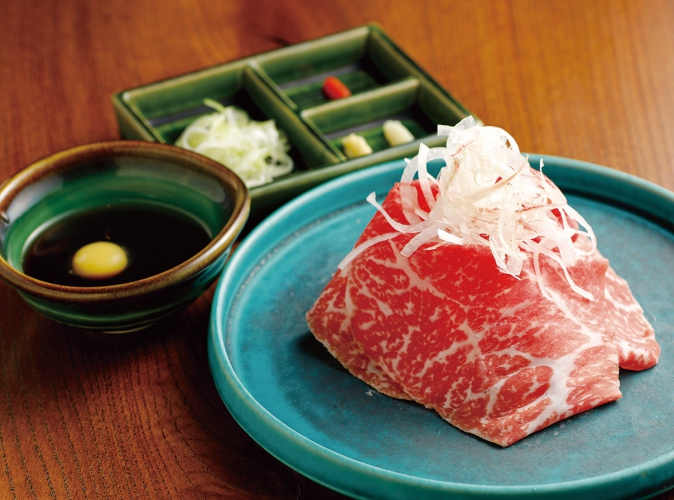 舌が肥えた人も唸る人気の1品「ローストビーフ冷製仕立て」