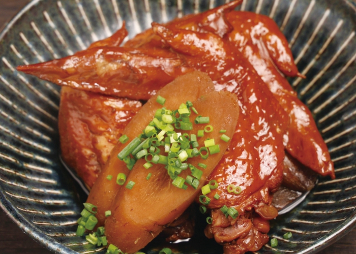 「手羽先煮」750円