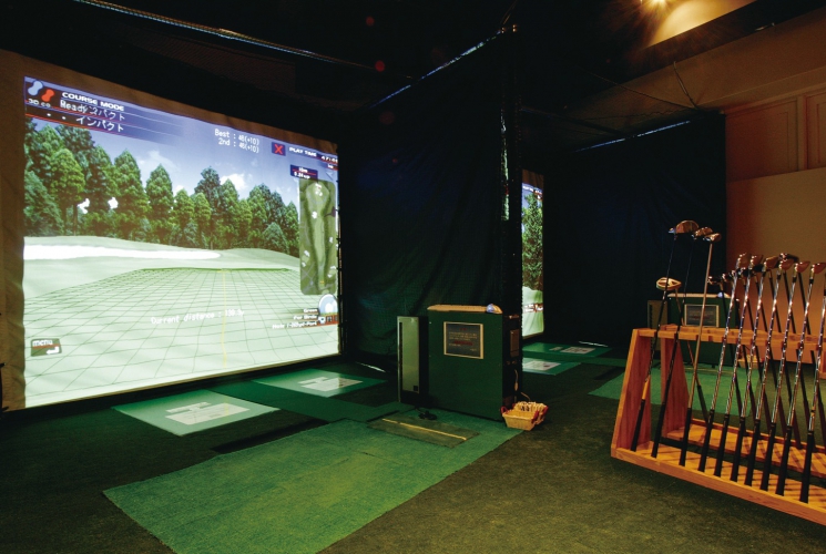 飲みながら楽しめるシュミレーションゴルフ