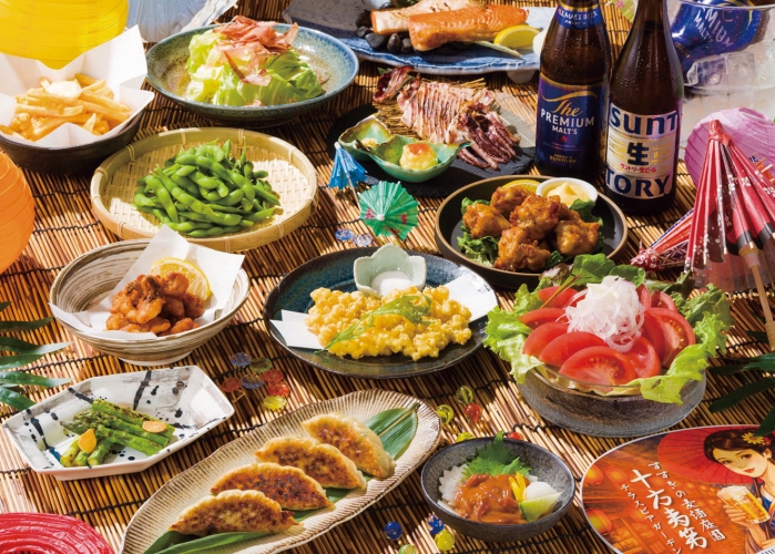 ビールや日本酒に合う麦酒庭園限定の逸品も豊富