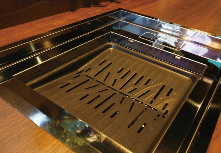 240度前後で焼き上げるカーボン無煙ロースター