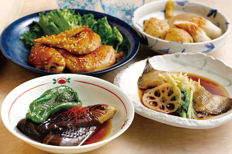 種類豊富な家庭料理の数々は日替わり