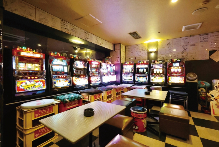 古参のスロッターも納得の名機を数多く揃えている