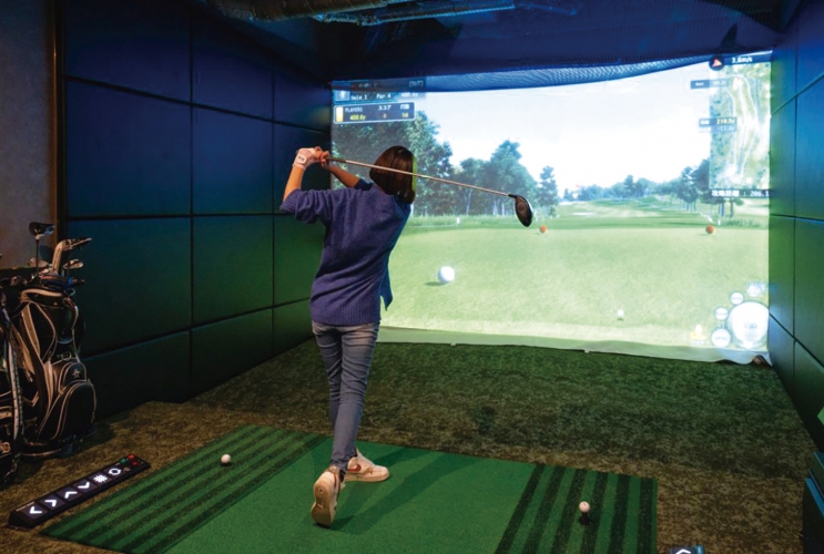 本物のコースのように臨場感あるプレイを体験