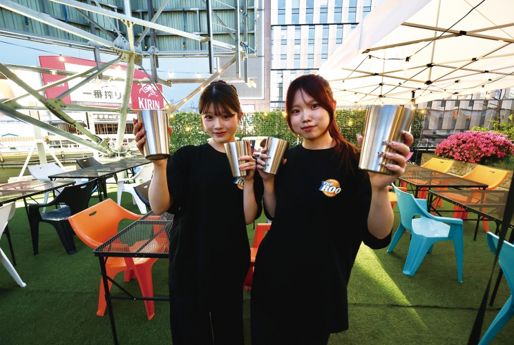 この夏は屋上ビアガーデンで美味しい生ビールとバーベキューを満喫